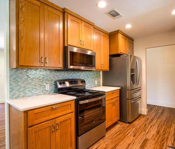 109 Sundown TRL, Marble Falls, TX 78654