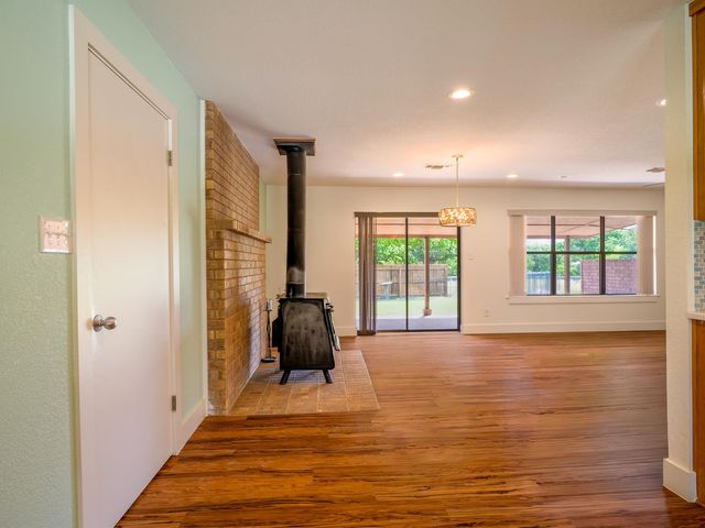 109 Sundown TRL, Marble Falls, TX 78654