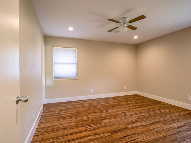 109 Sundown TRL, Marble Falls, TX 78654