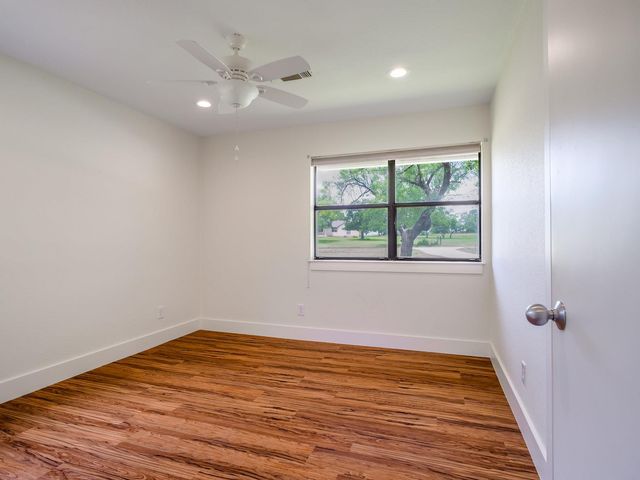 109 Sundown TRL, Marble Falls, TX 78654