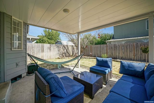 4542 McKenzie Ct NE, Salem, OR 97305