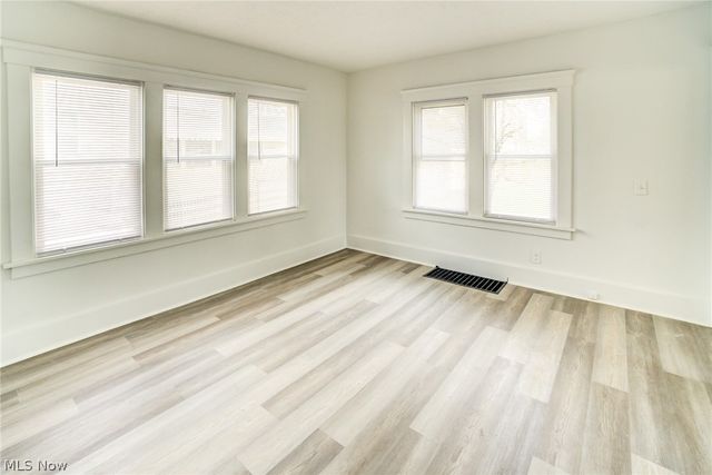 104 Columbus Street, Bedford, OH 44146