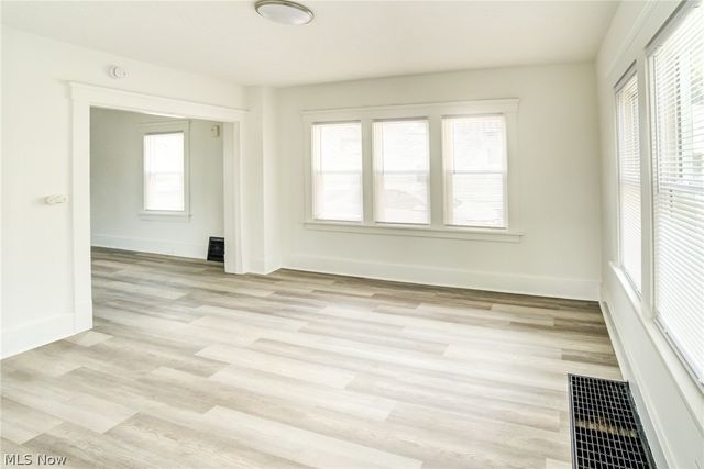 104 Columbus Street, Bedford, OH 44146