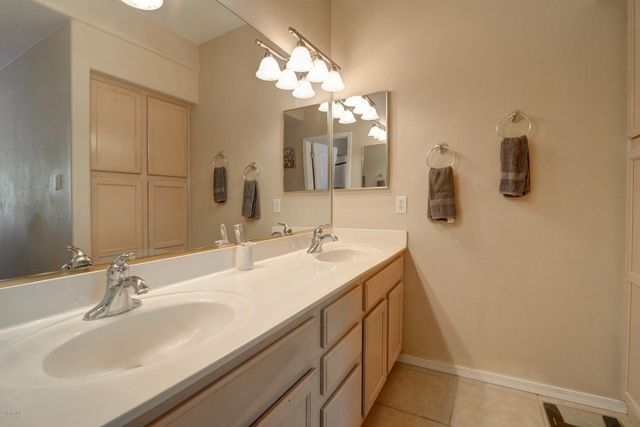 16344 E ARROW Drive A1, Fountain Hills, AZ 85268