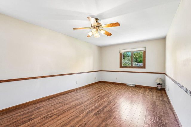 N61W29595 S Woodfield ROAD, Hartland, WI 53029