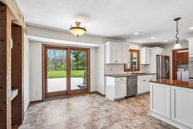 N61W29595 S Woodfield ROAD, Hartland, WI 53029