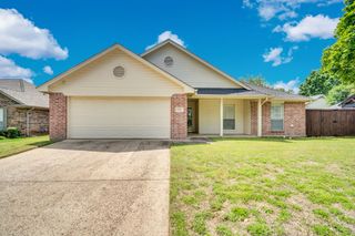 506 Whitney Drive, Midlothian, TX 76065