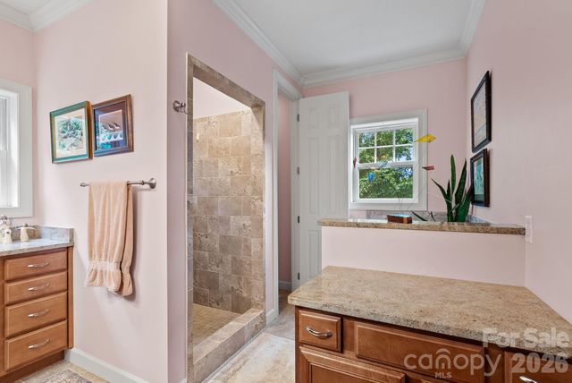 522 Silver Hawk Lane, Weaverville, NC 28787