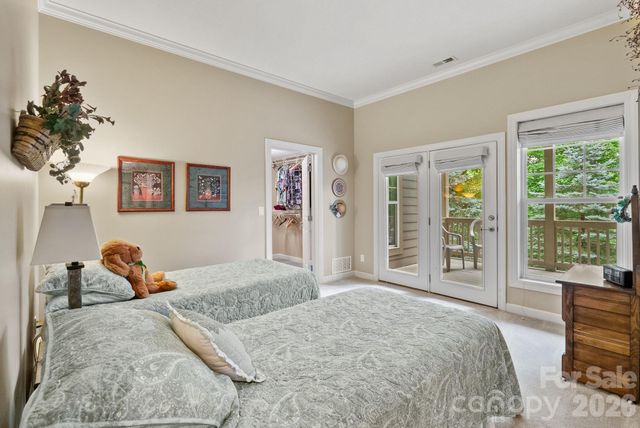 522 Silver Hawk Lane, Weaverville, NC 28787