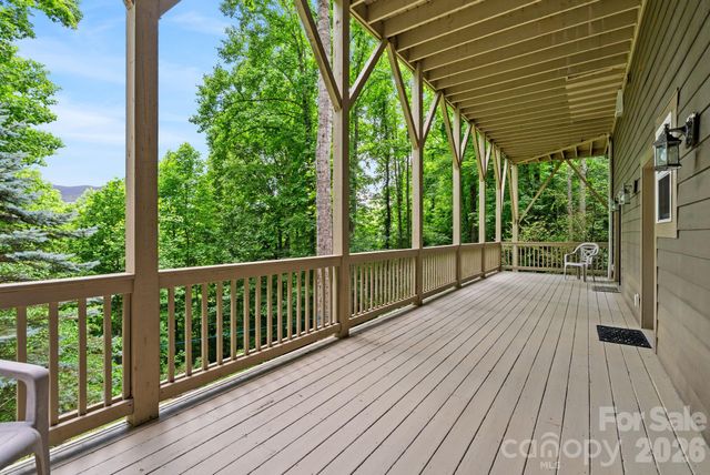 522 Silver Hawk Lane, Weaverville, NC 28787