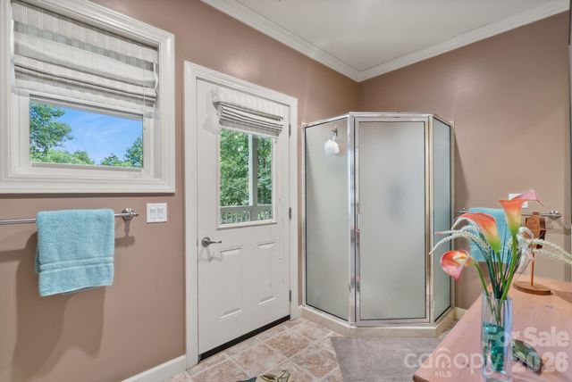 522 Silver Hawk Lane, Weaverville, NC 28787