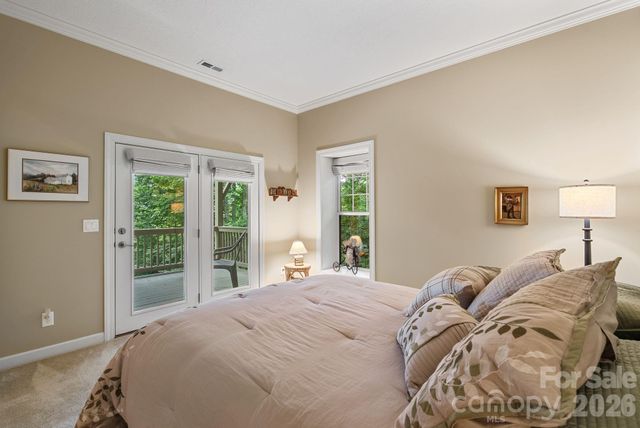 522 Silver Hawk Lane, Weaverville, NC 28787