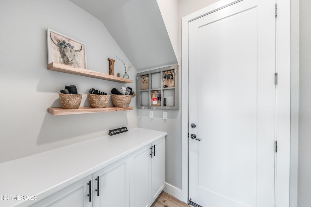 Image 13 of property listing at 971 Little Star Drive, Reno, NV 89511