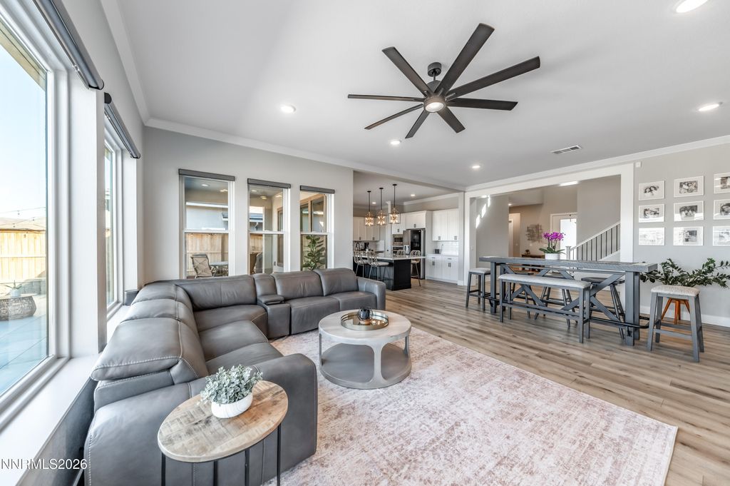 Image 7 of property listing at 971 Little Star Drive, Reno, NV 89511