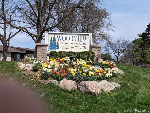 7485 Woodview Street 3, Westland, MI 48185