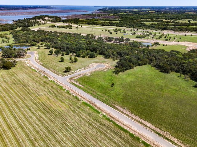 220 Diamond Point, Dodd City, TX 75438