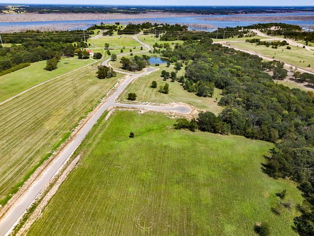 220 Diamond Point, Dodd City, TX 75438