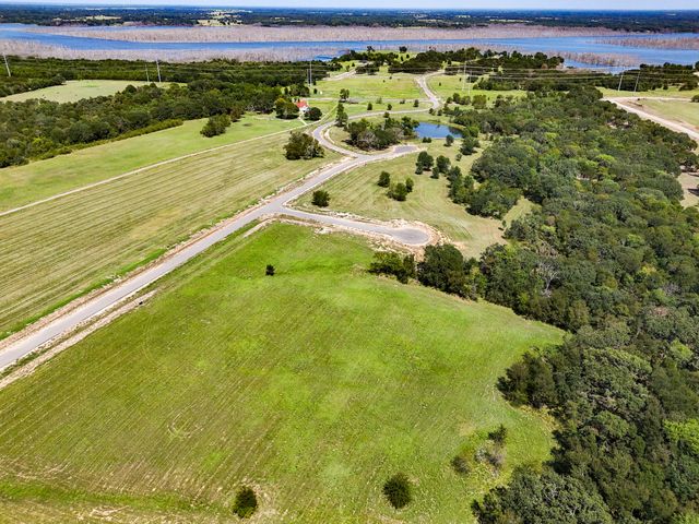 220 Diamond Point, Dodd City, TX 75438
