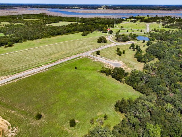 220 Diamond Point, Dodd City, TX 75438