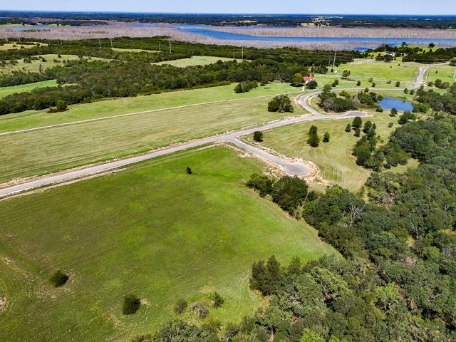 220 Diamond Point, Dodd City, TX 75438