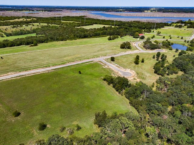 220 Diamond Point, Dodd City, TX 75438