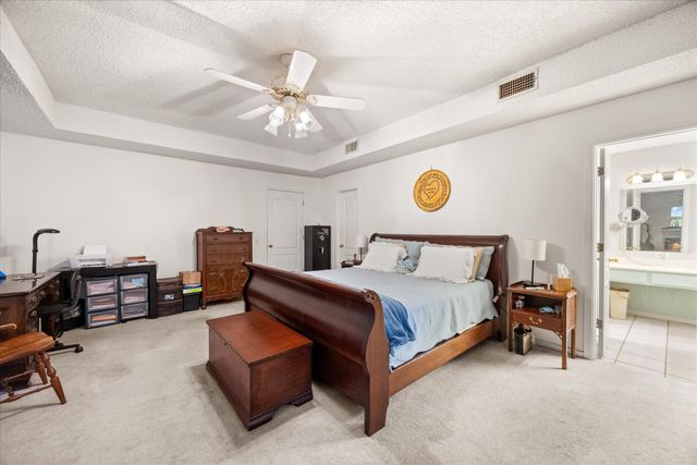 5007 Comanche Drive, De Cordova, TX 76049