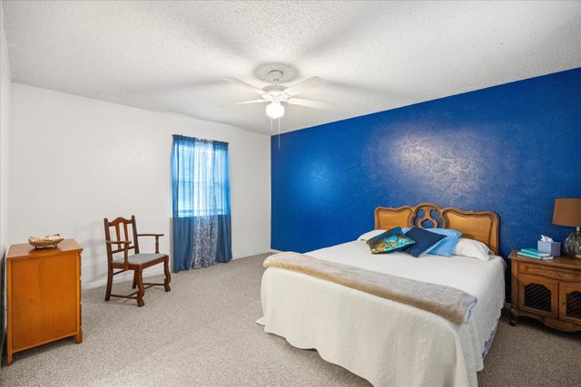 5007 Comanche Drive, De Cordova, TX 76049