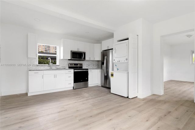 2714 SW 36th Ave A, Miami, FL 33133