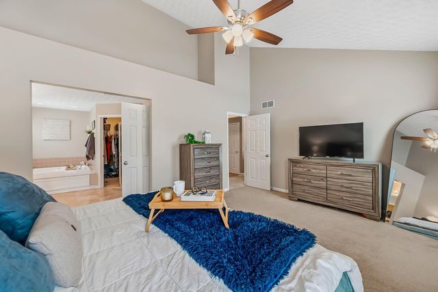 4032 Ponds Edge Street Street, Grove City, OH 43123