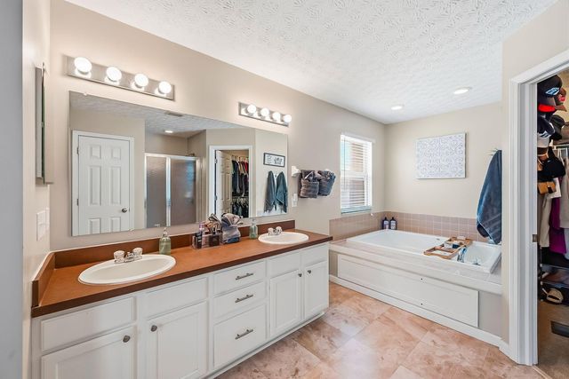 4032 Ponds Edge Street Street, Grove City, OH 43123