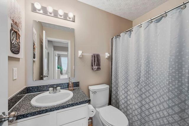 4032 Ponds Edge Street Street, Grove City, OH 43123