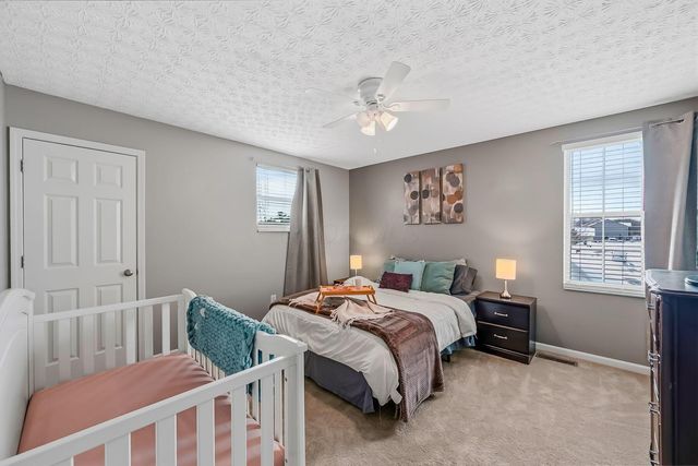 4032 Ponds Edge Street Street, Grove City, OH 43123