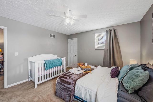 4032 Ponds Edge Street Street, Grove City, OH 43123