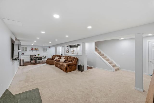 4032 Ponds Edge Street Street, Grove City, OH 43123