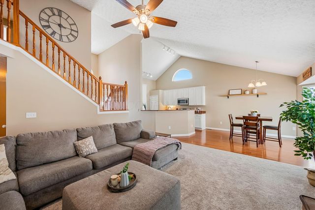 4032 Ponds Edge Street Street, Grove City, OH 43123