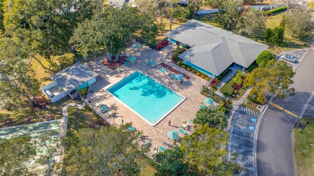 3295 FOX CHASE CIRCLE N 105, Palm Harbor, FL 34683