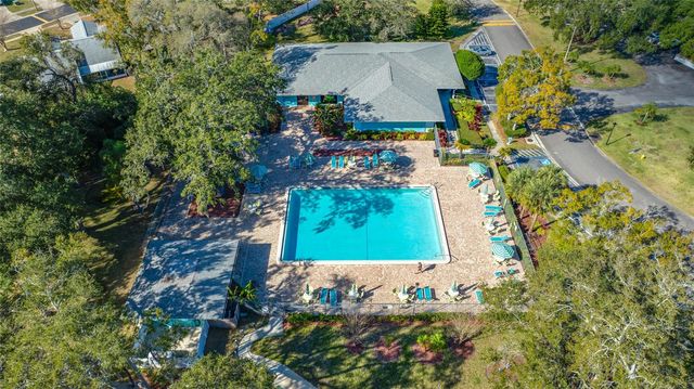 3295 FOX CHASE CIRCLE N 105, Palm Harbor, FL 34683