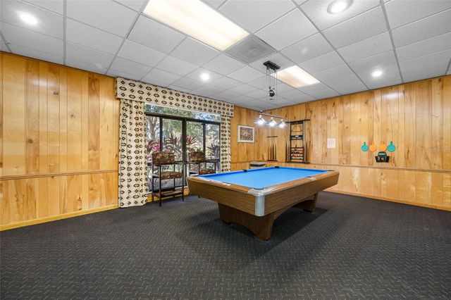 3295 FOX CHASE CIRCLE N 105, Palm Harbor, FL 34683