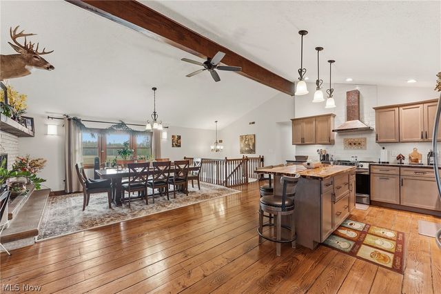 8120 Crow Road, Litchfield, OH 44253