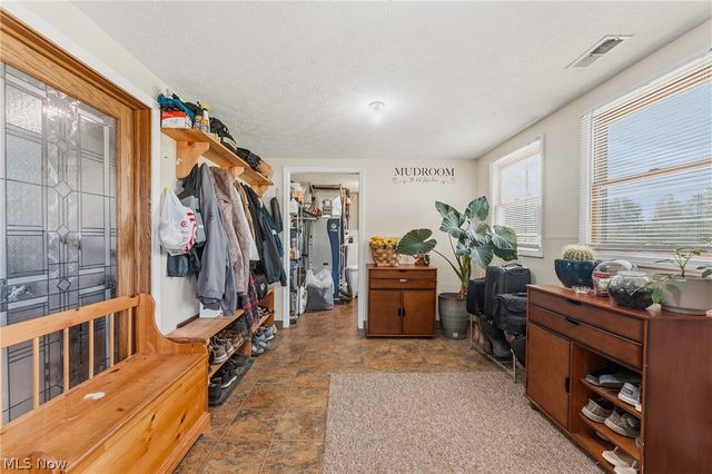 8120 Crow Road, Litchfield, OH 44253