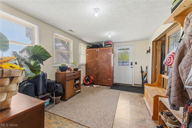 8120 Crow Road, Litchfield, OH 44253