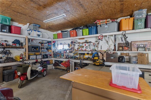8120 Crow Road, Litchfield, OH 44253