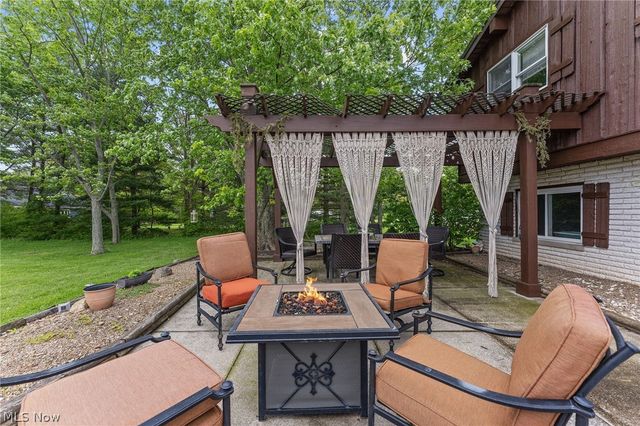 8120 Crow Road, Litchfield, OH 44253