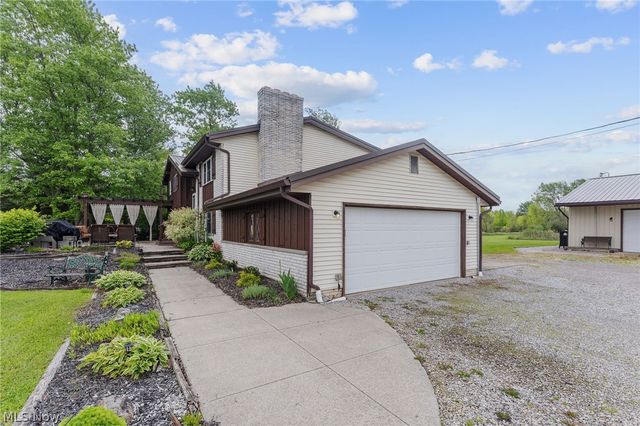 8120 Crow Road, Litchfield, OH 44253