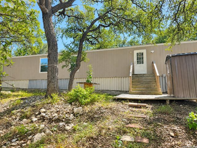 127 QUAIL RUN ST, Canyon Lake, TX 78133