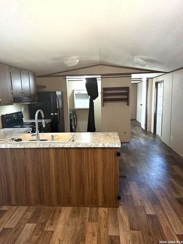 127 QUAIL RUN ST, Canyon Lake, TX 78133