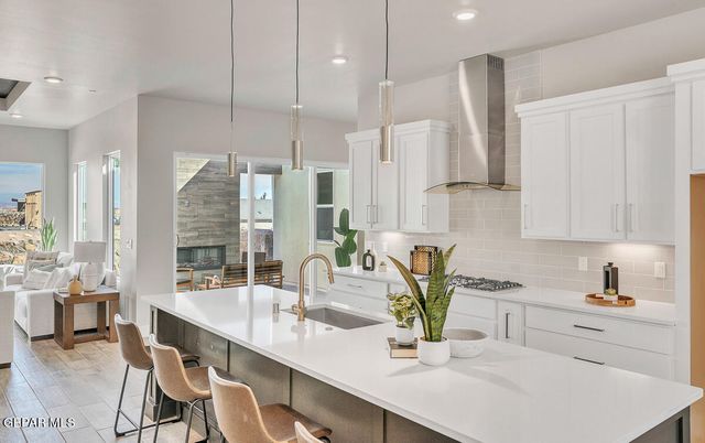 13365 EMERALD GLASS Drive, El Paso, TX 79928