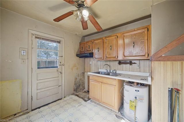 1392 Wool AVE, Portsmouth, VA 23707
