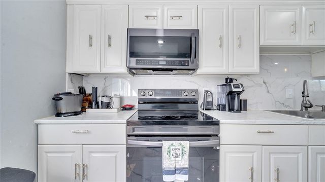 5313 BROKEN PINE CIRCLE, Orlando, FL 32818