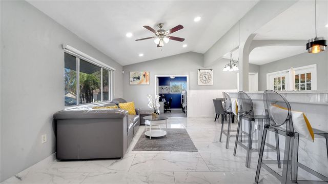 5313 BROKEN PINE CIRCLE, Orlando, FL 32818